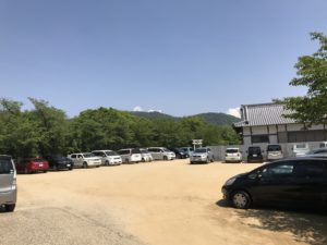 【高屋神社】の駐車場